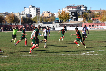 Siverek Belediyespor ile Diyarbakırspor berabere kaldı