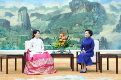 Peng Liyuan, Güney Kore Devlet Başkanı Lee Jae-myung’un eşi ile görüştü