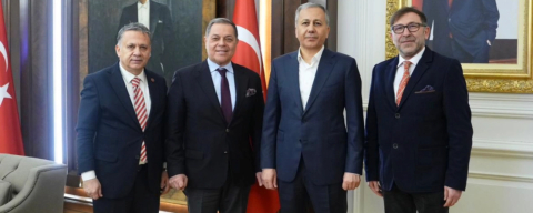 Küresel Gazeteciler Konseyi (KGK) heyeti Bakan Yerlikaya yı ziyaret etti