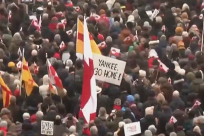 AB, Trump'ın Grönland'a yönelik gümrük vergileri konusunda acil toplanıyor