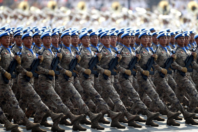 Xi Jinping, “Askeri Teori Çalışma Yönetmenliği”ne ilişkin kararname imzaladı