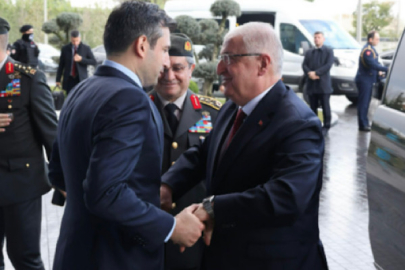 Güler, Özdemir Bayraktar’ın anısına hazırlanan belgesel gösterimine katıldı