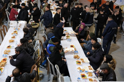 Çorum Belediyesi iftar sofrasında Ramazan’ın ilk orucu açıldı