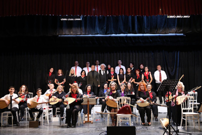 Gemlik’te 8 Mart’a özel bağlama konseri düzenlendi