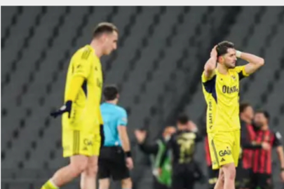 Fenerbahçe lige havlu attı ...