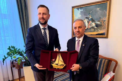 Kosiniak-Kamysz, Katar Büyükelçisi Al Mahmoud ile bir araya geldi