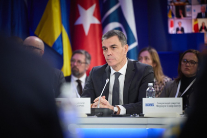 İspanya Başbakanı Sanchez’den Lionel Jospin için taziye mesajı