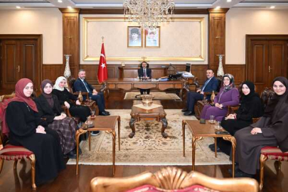 Dünya ikincisi Kocaelili öğrencilere Vali Aktaş’tan tebrik