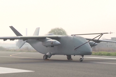 Dünyanın en büyük insansız kargo uçağı ilk uçuşunu gerçekleştirdi