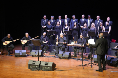 Kartal’da “Türküler Sevgi ve Barış İçin Söylensin” konseri düzenlendi