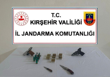 Akpınar’da ruhsatsız silah operasyonu