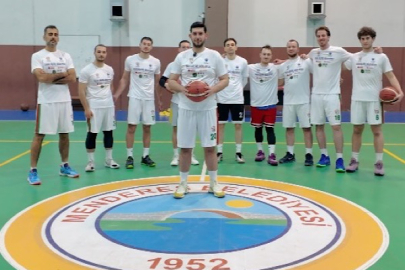 Menderes Belediyesi Basketbol Takımından sıfır atık farkındalığı