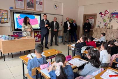 Başer, ilkokul öğrencilerinin Hayat Bilgisi dersine konuk oldu