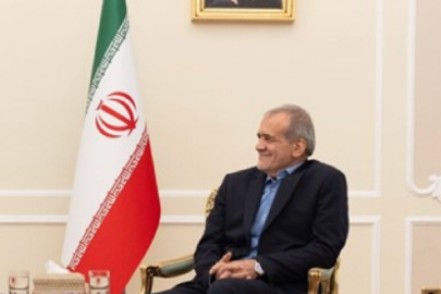 Pezeşkiyan: Hangi taraf diyaloğa ve müzakereye, hangi taraf terör eylemlerine başvuruyor