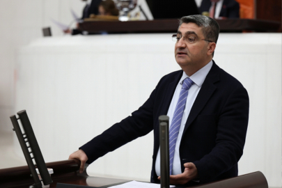 Ekmen’den Avukatlar Günü’nde Bakan Gürlek'e çağrı