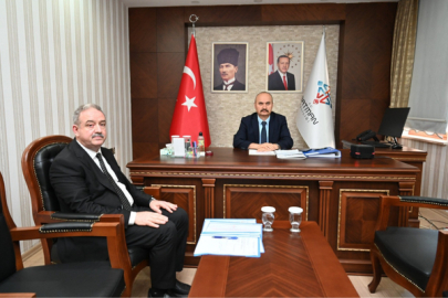 Vali Canalp sosyal risk haritaları toplantısına katıldı