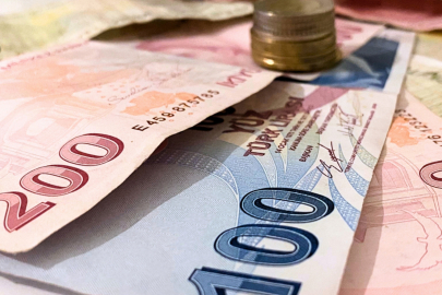 TLREF’e endeksli tahvil ihalesinde 99,8 milyar TL borçlanma oldu