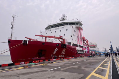 “Xuelong” döndü: Çin’in 42. Antarktika Keşif Ekibi görevlerini başarıyla tamamladı