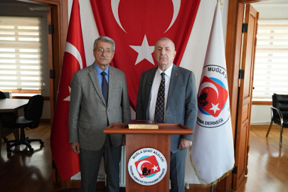 Özdağ, Muğla Şehit Aileleri Yardımlaşma ve Dayanışma Derneği’ni ziyaret etti