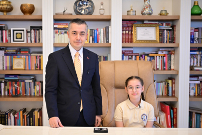 Esenyurt’ta koltuk çocuklara emanet edildi