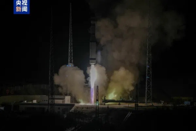 Uzun Yürüyüş-6 roketi Pakistan uydusunu yörüngeye taşıdı