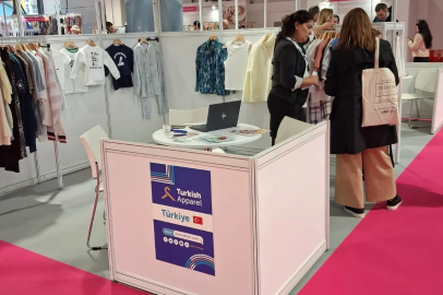 Moda Endüstrisi İki Koldan Pazarlama Atağına Geçti