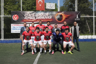 İzmir’de itfaiyecilerden anlamlı futbol turnuvası