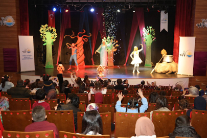 Van’da engelli bireylere yönelik "Kahramanlar Ormanda" tiyatrosu sahnelendi