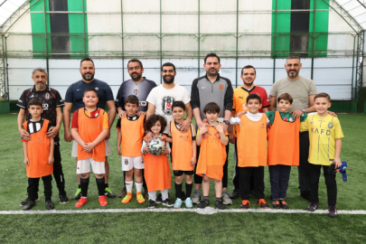 Küçükçekmece’de babalar ve oğulları futbol sahasında buluştu