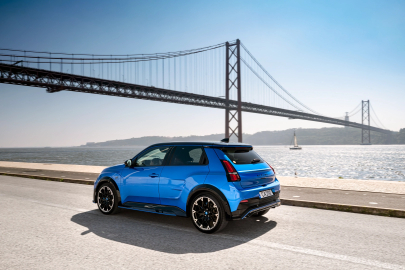 Alpine 2026’ya Hızlı Girdi: Elektrikli Modeller Satışları Uçurdu