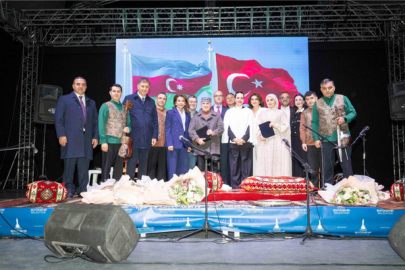 İzmir–Bakü kardeşlik bağının 40'ıncı yılı Kültürpark’ta kutlandı