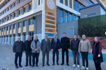 Mersin’de Kritik Sınav: Yenişehir Proje İmam Hatip’e Girmek İçin Ter Döktüler