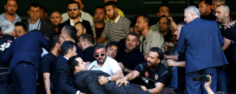 Fenerbahçe kongresinde kavga