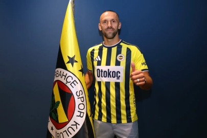 Yuvaya Dönüş Resmileşti: Fenerbahçe, Vedat Muriqi ile 3 Yıllık Sözleşme İmzaladı!